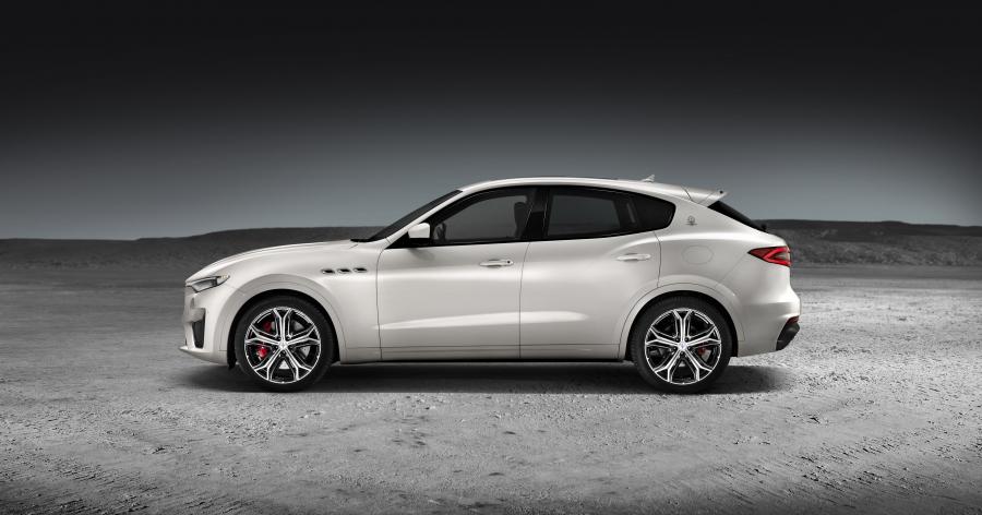  Maserati Levante GTS 2018 года  (WW) (фото 1 из 74)